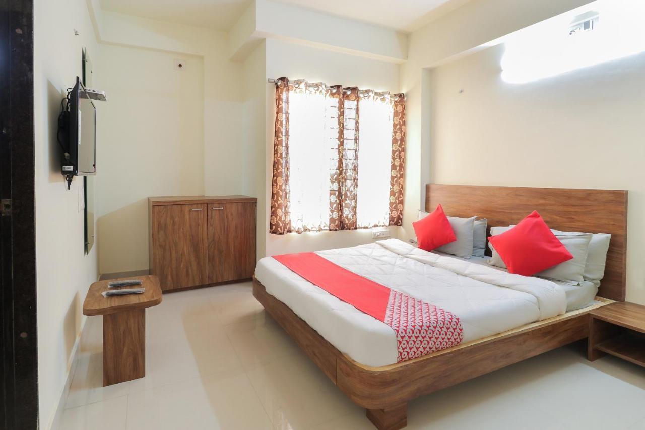 Oyo 63903 Hotel Shree Ram Villa Dwārka Kültér fotó